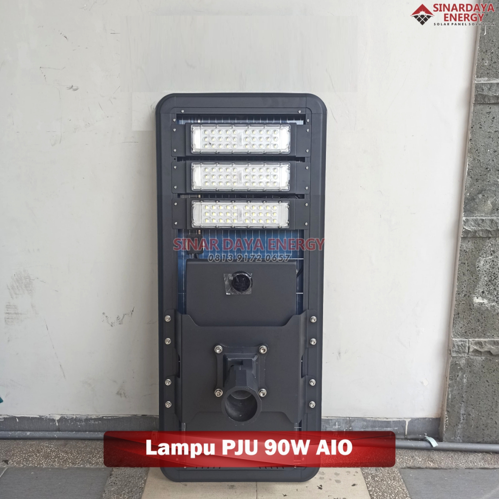 lampu jalan tenaga surya all in one